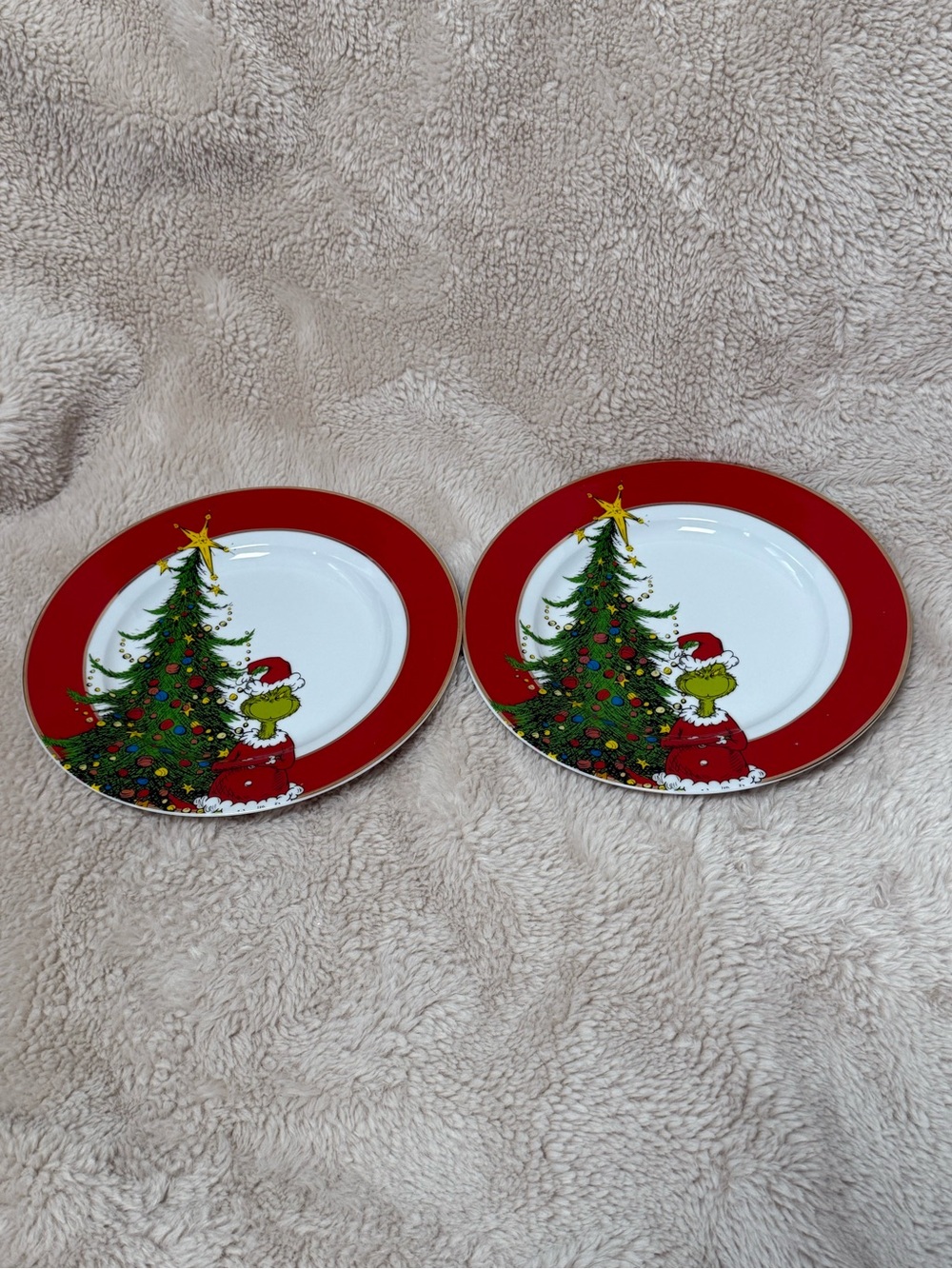 The Grinch Zrike Brands Dr. Seuss Holiday Salad Plates Set of 2